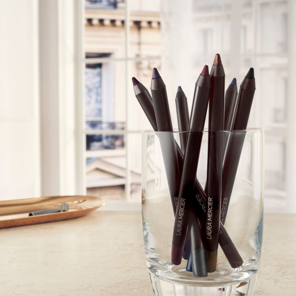 Caviar Eye Liner Pencil shot